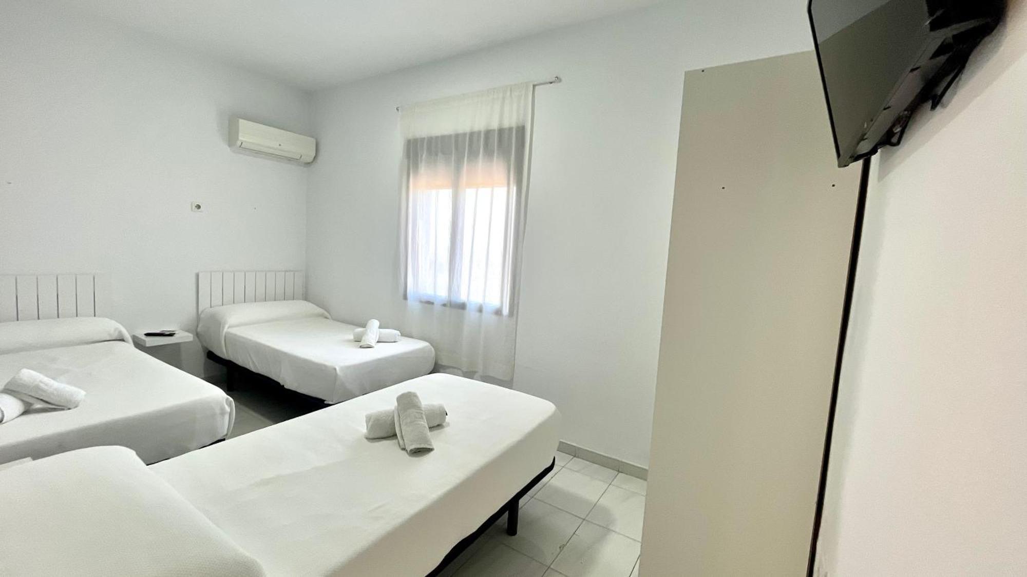 Hostal Carlos III Aldea Quintana Eksteriør billede
