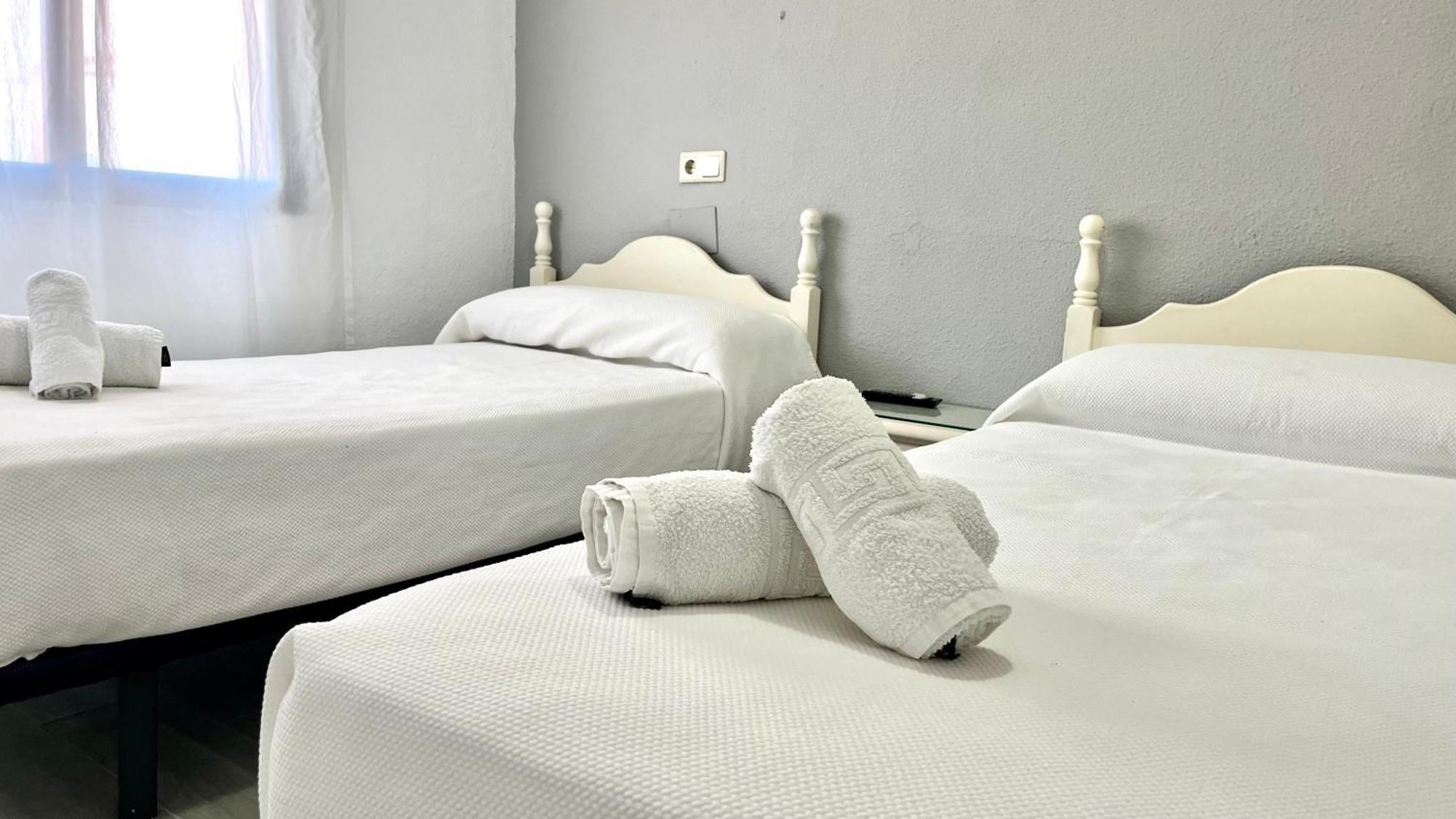 Hostal Carlos III Aldea Quintana Eksteriør billede