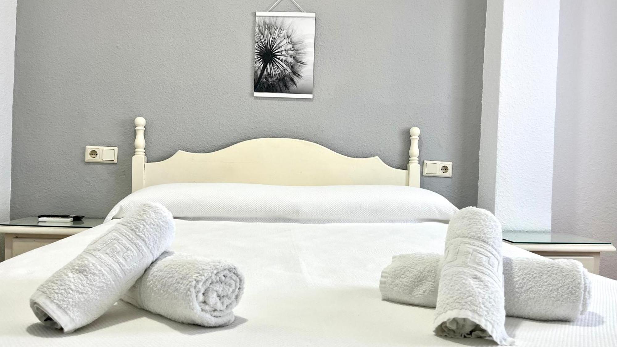 Hostal Carlos III Aldea Quintana Eksteriør billede